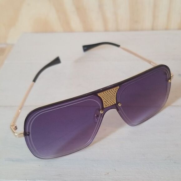 Hi Fashion Purple Sunglasses with Gold Accents Unisex - Picture 5 of 10